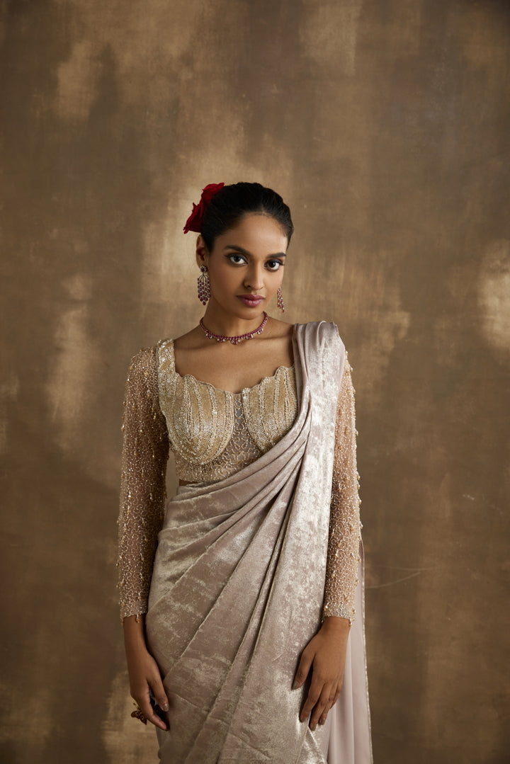 Elegant Gold Pre draped Saree
