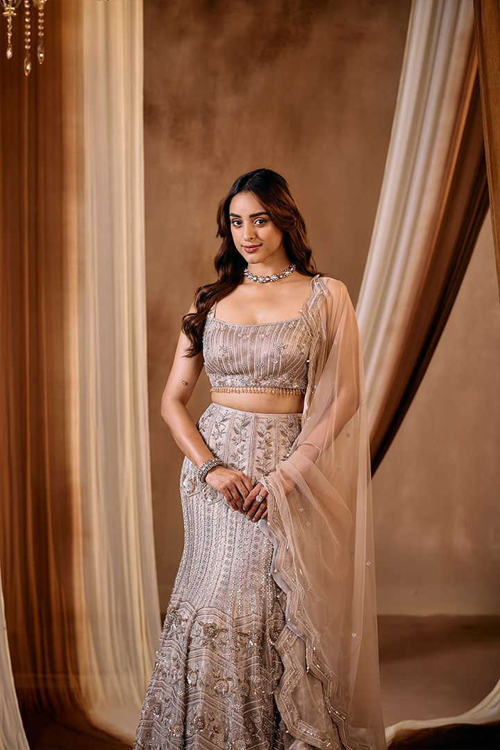 GOLD HAND EMBROIDERED FISHCUT LEHENGA SET