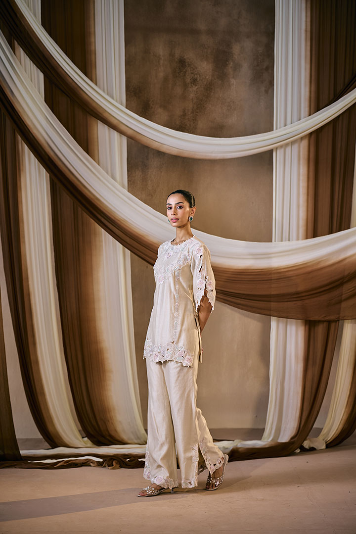 Beige chanderi silk embroidered Kurta set