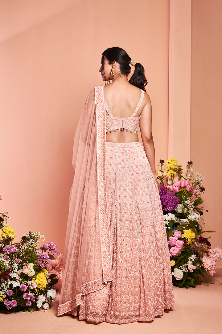 AD05 NK/SS03 Tropical Peach Pearl and Crystal