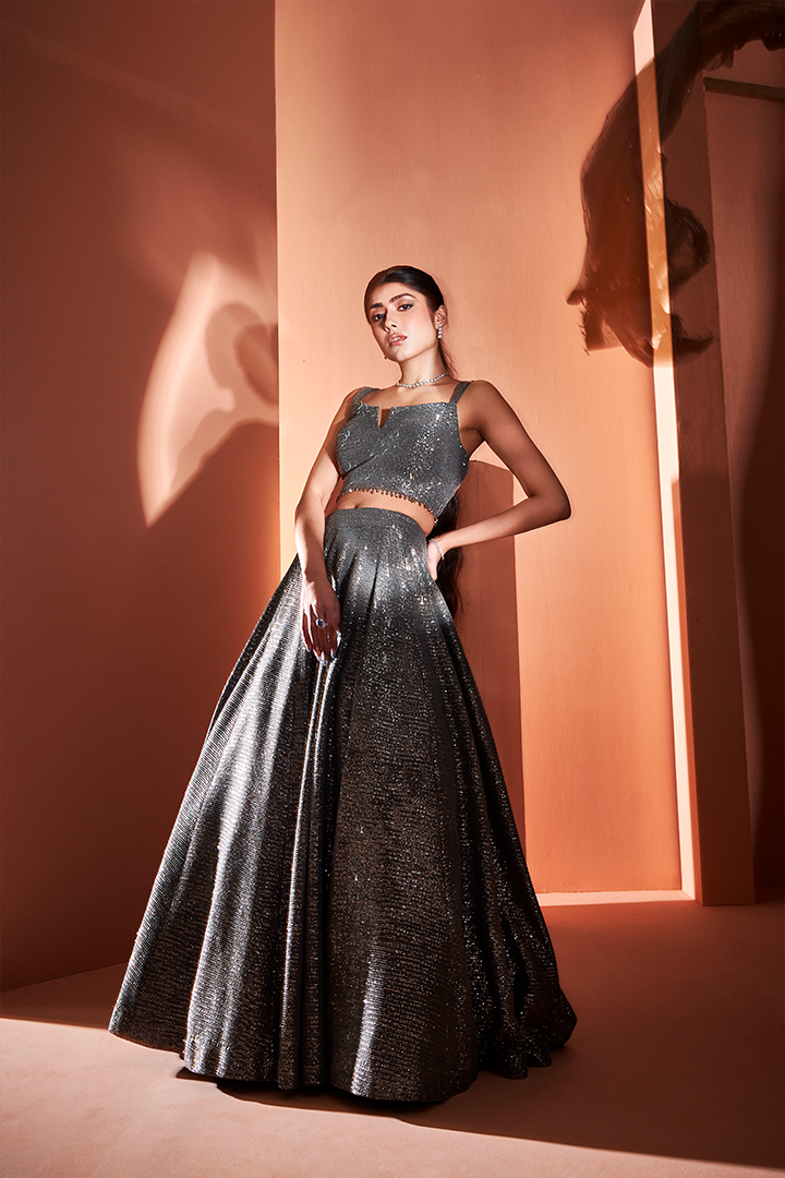 AC08 NK/SS07 Metallic Silver Shimmer
