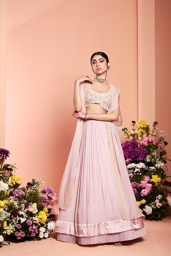 AC06 NK/SS017 Marshmellow Pink Cape Ensemble